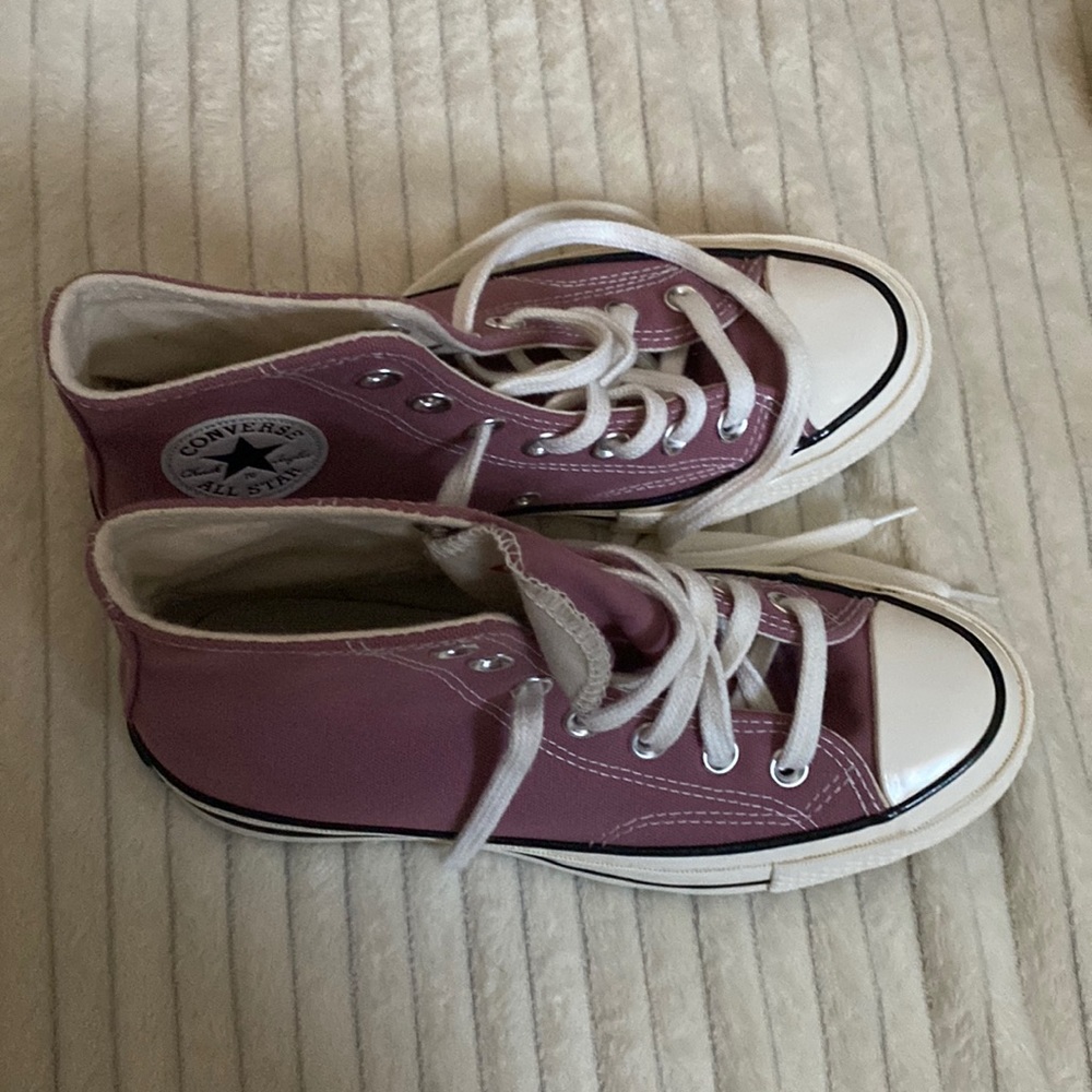Aura converse